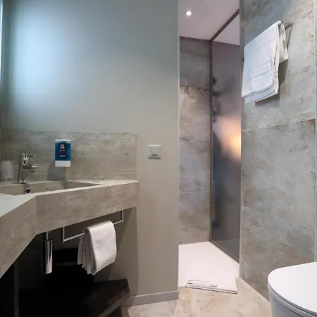 Lodge, Pool & Garden Retreat 3*